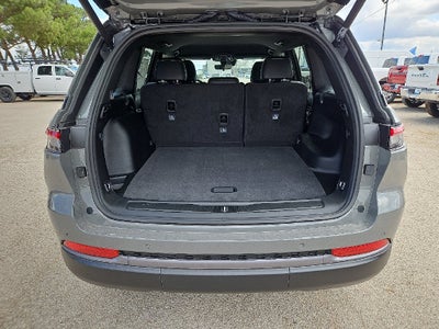 2027 Jeep Grand Cherokee GRAND CHEROKEE LAREDO ALTITUDE 4X4