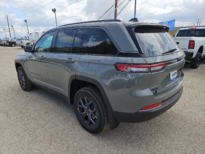 2027 Jeep Grand Cherokee GRAND CHEROKEE LAREDO ALTITUDE 4X4