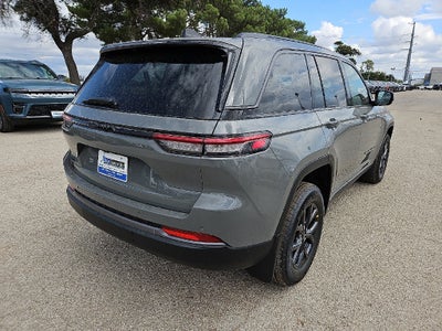 2027 Jeep Grand Cherokee GRAND CHEROKEE LAREDO ALTITUDE 4X4
