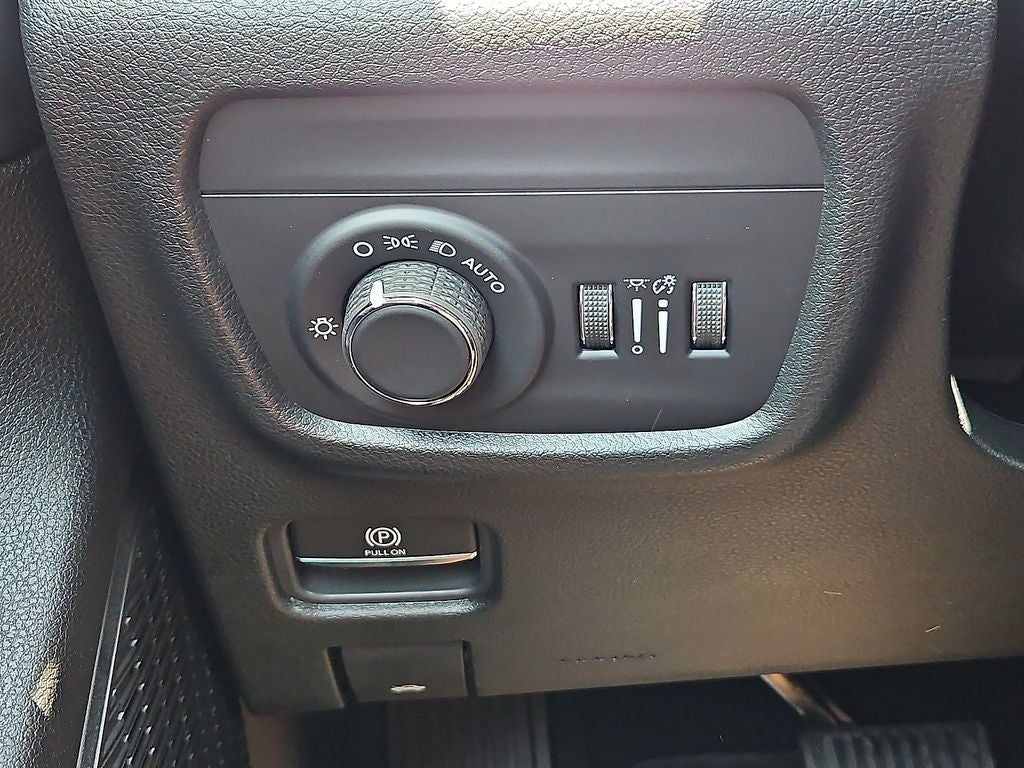 2026 Jeep Grand Cherokee GRAND CHEROKEE L LAREDO X 4X4