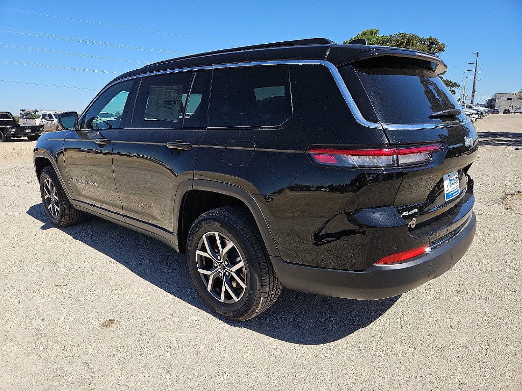 2027 Jeep Grand Cherokee L GRAND CHEROKEE L LAREDO X 4X4