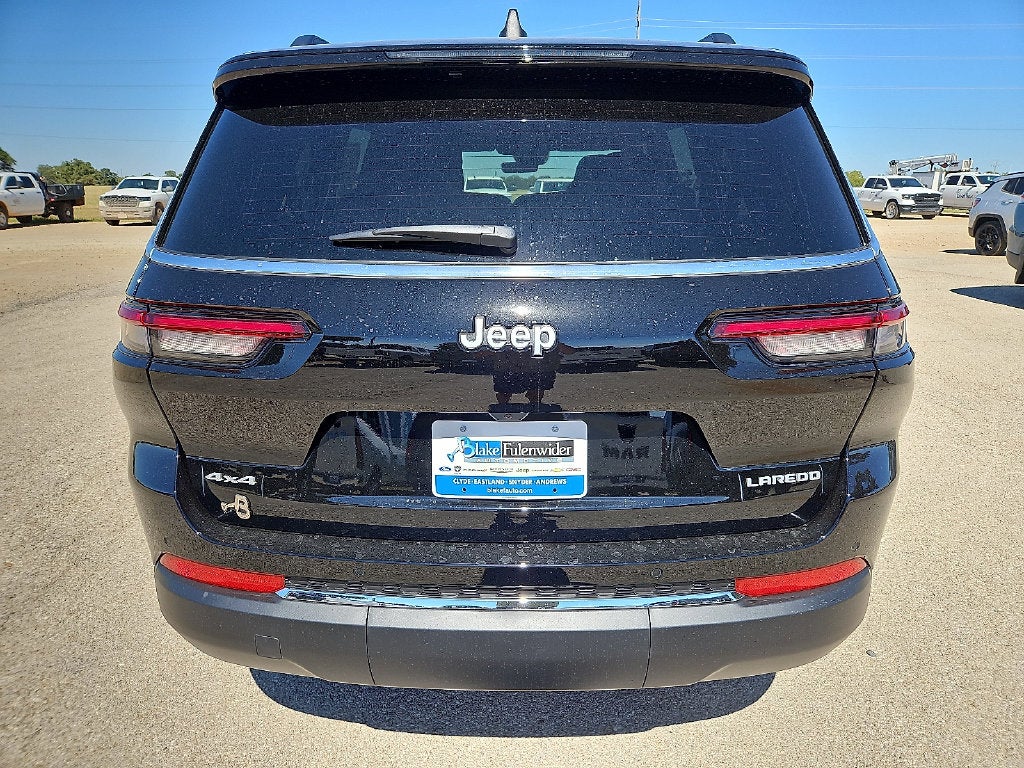 2027 Jeep Grand Cherokee L GRAND CHEROKEE L LAREDO X 4X4