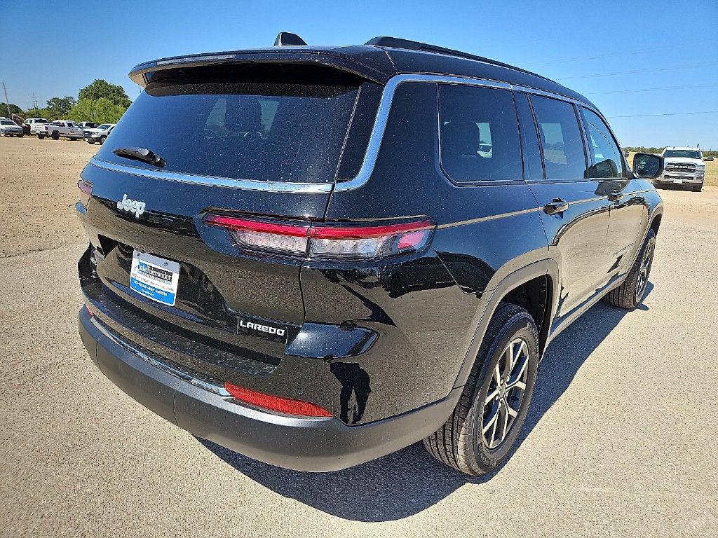 2027 Jeep Grand Cherokee L GRAND CHEROKEE L LAREDO X 4X4