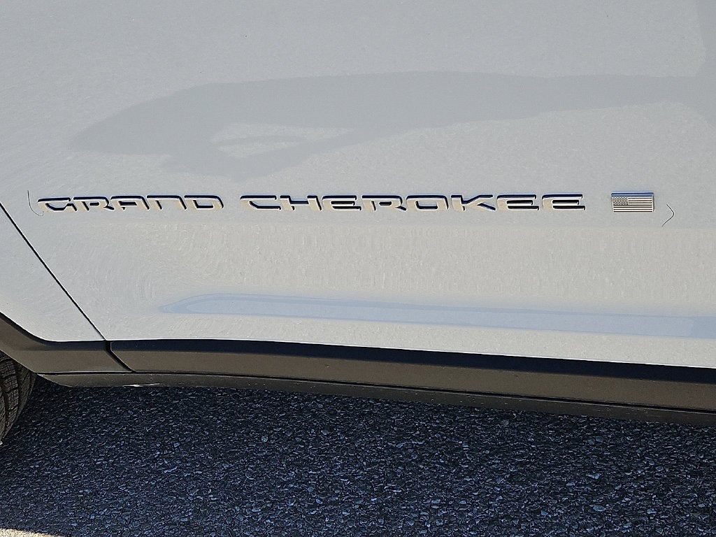 2027 Jeep Grand Cherokee L GRAND CHEROKEE L LAREDO X 4X4
