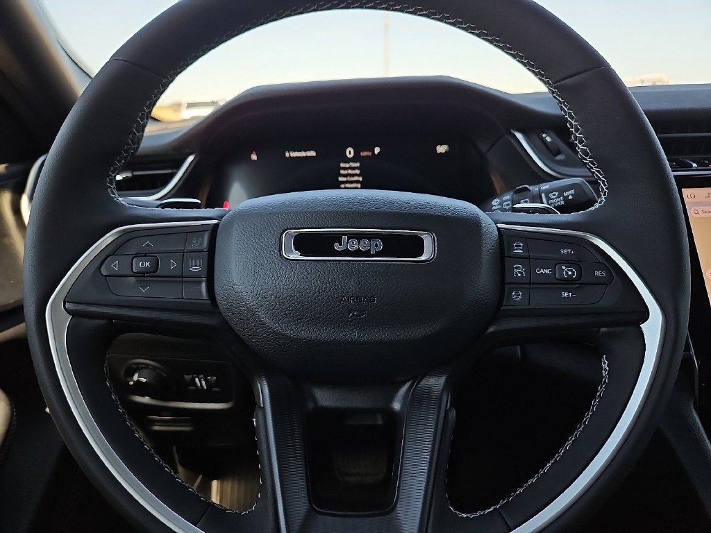 2027 Jeep Grand Cherokee L GRAND CHEROKEE L LAREDO X 4X4