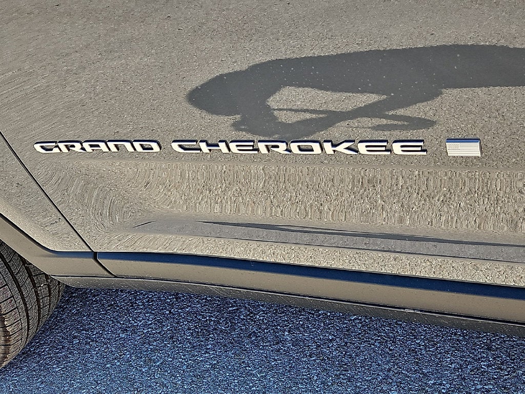 2027 Jeep Grand Cherokee L GRAND CHEROKEE L LAREDO X 4X4
