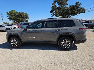 2027 Jeep Grand Cherokee L GRAND CHEROKEE L LAREDO X 4X4