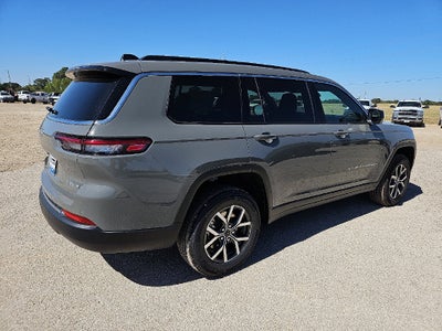 2027 Jeep Grand Cherokee L GRAND CHEROKEE L LAREDO X 4X4