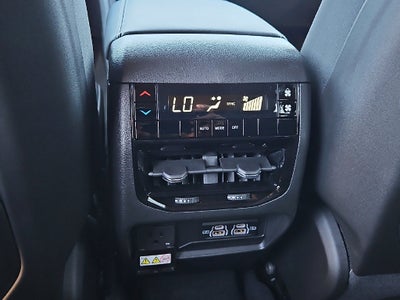 2027 Jeep Grand Cherokee L GRAND CHEROKEE L LAREDO X 4X4