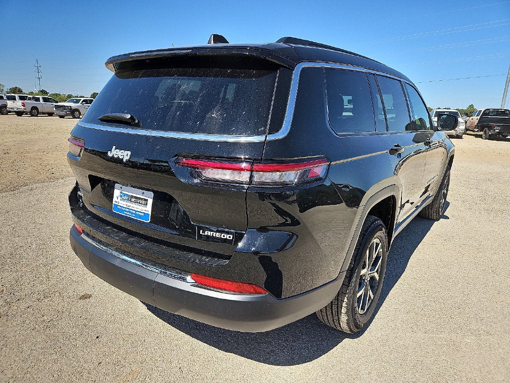 2027 Jeep Grand Cherokee L GRAND CHEROKEE L LAREDO X 4X4