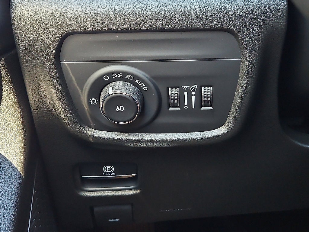 2027 Jeep Grand Cherokee L GRAND CHEROKEE L LIMITED 4X4