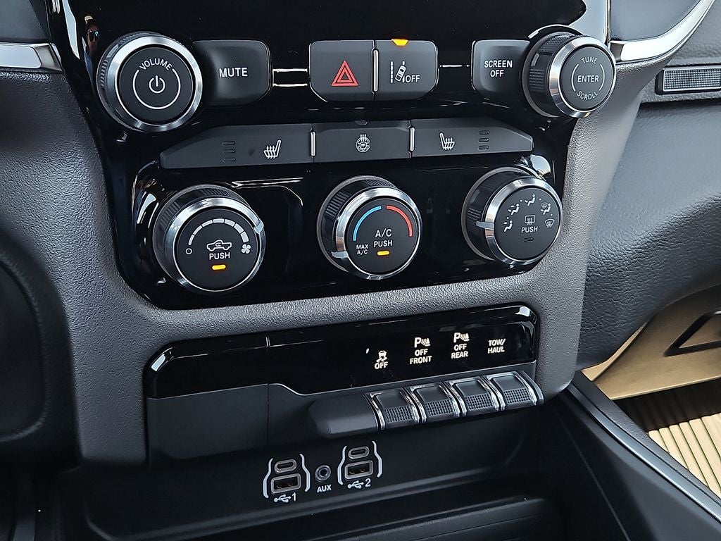 2026 RAM Ram 1500 RAM 1500 LONE STAR CREW CAB 4X2 5'7' BOX