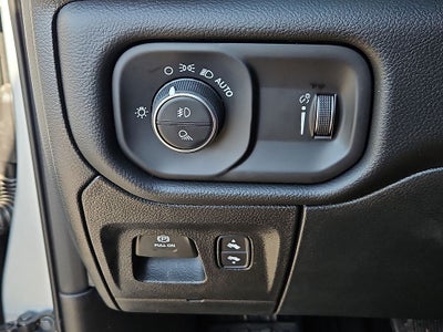 2026 RAM Ram 1500 RAM 1500 LONE STAR CREW CAB 4X2 5'7' BOX