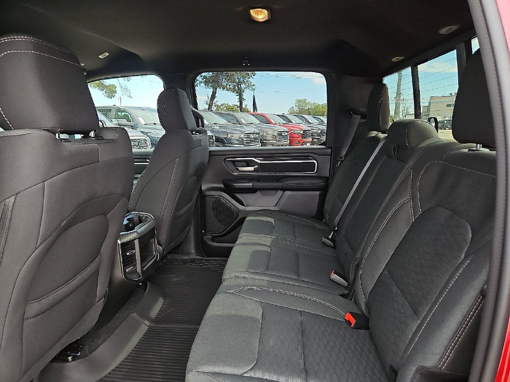 2027 RAM 1500 RAM 1500 LONE STAR CREW CAB 4X2 5'7' BOX
