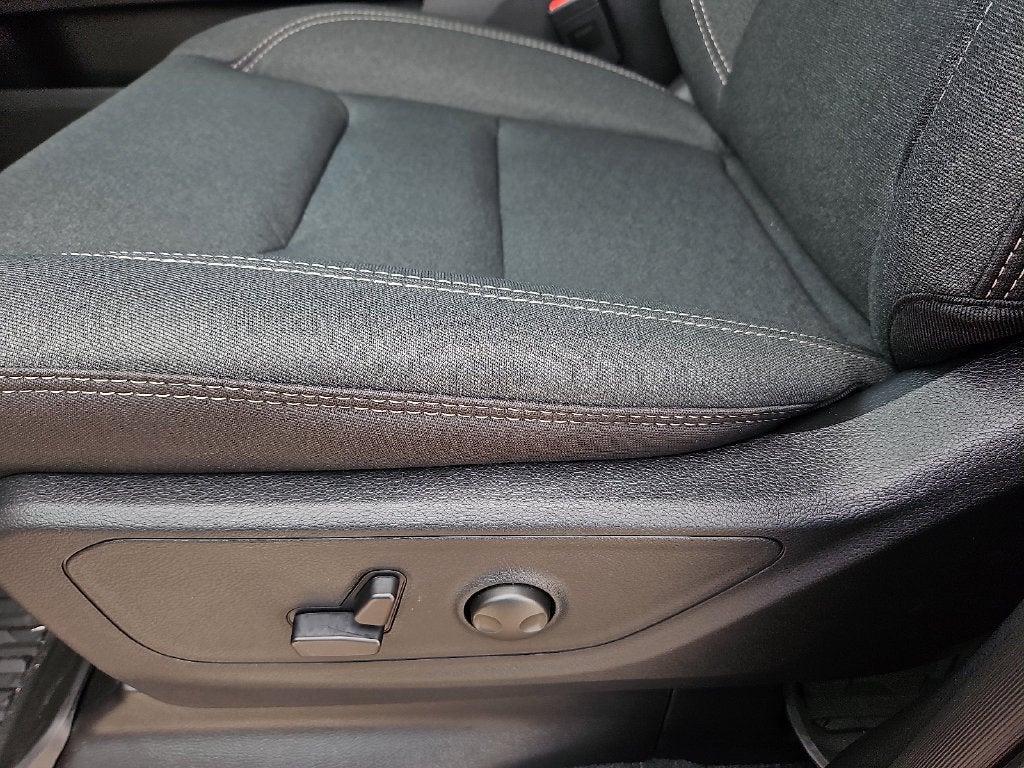 2027 RAM 1500 RAM 1500 LONE STAR CREW CAB 4X2 5'7' BOX