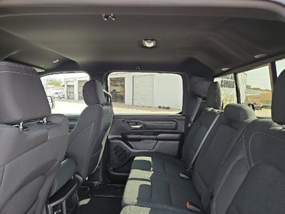 2027 RAM 1500 RAM 1500 EXPRESS CREW CAB 4X2 5'7' BOX