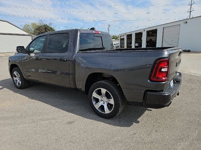 2027 RAM 1500 RAM 1500 EXPRESS CREW CAB 4X2 5'7' BOX