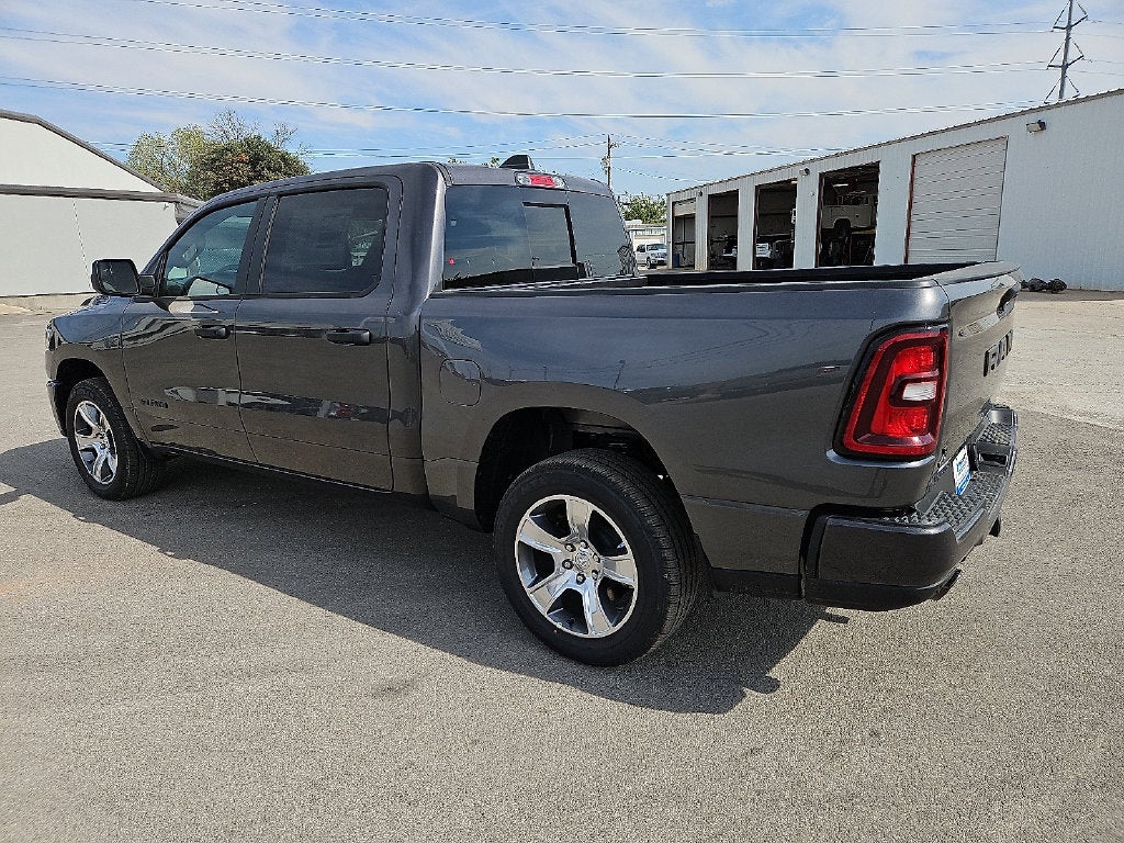 2027 RAM 1500 RAM 1500 EXPRESS CREW CAB 4X2 5'7' BOX