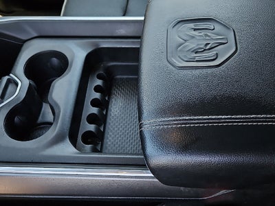 2023 RAM 1500 Laramie Crew Cab 4x2 5'7' Box