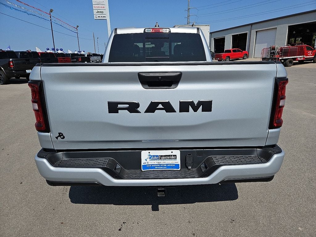 2026 RAM Ram 1500 RAM 1500 EXPRESS QUAD CAB 4X2 6'4' BOX