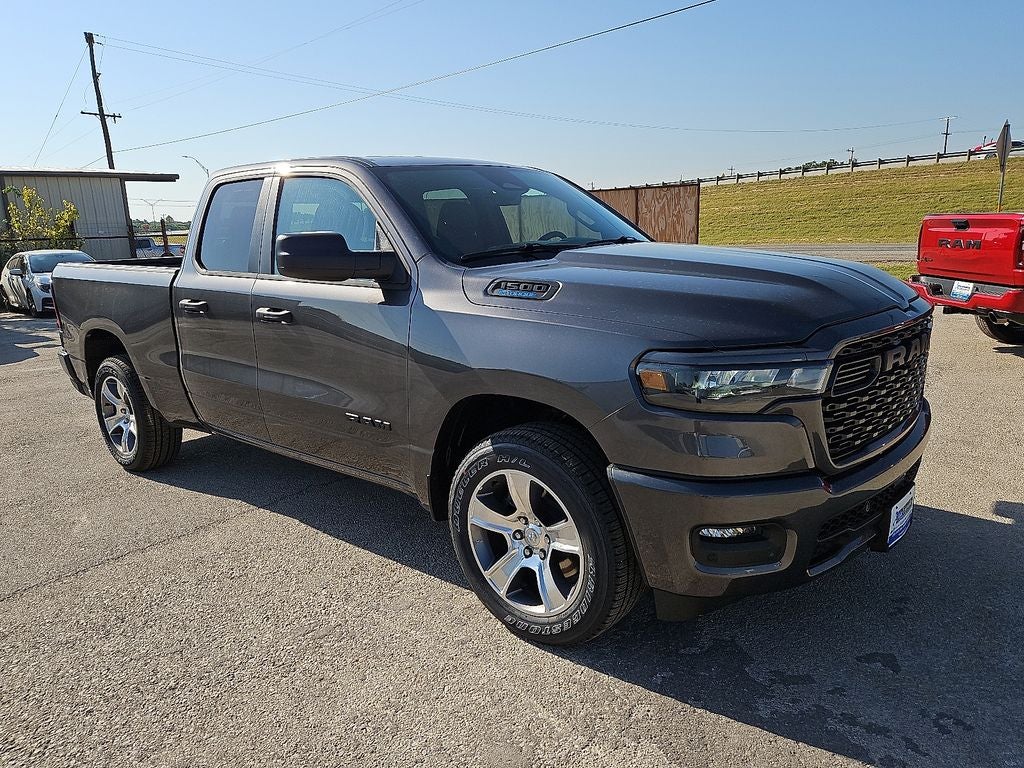 2026 RAM Ram 1500 RAM 1500 EXPRESS QUAD CAB 4X2 6'4' BOX