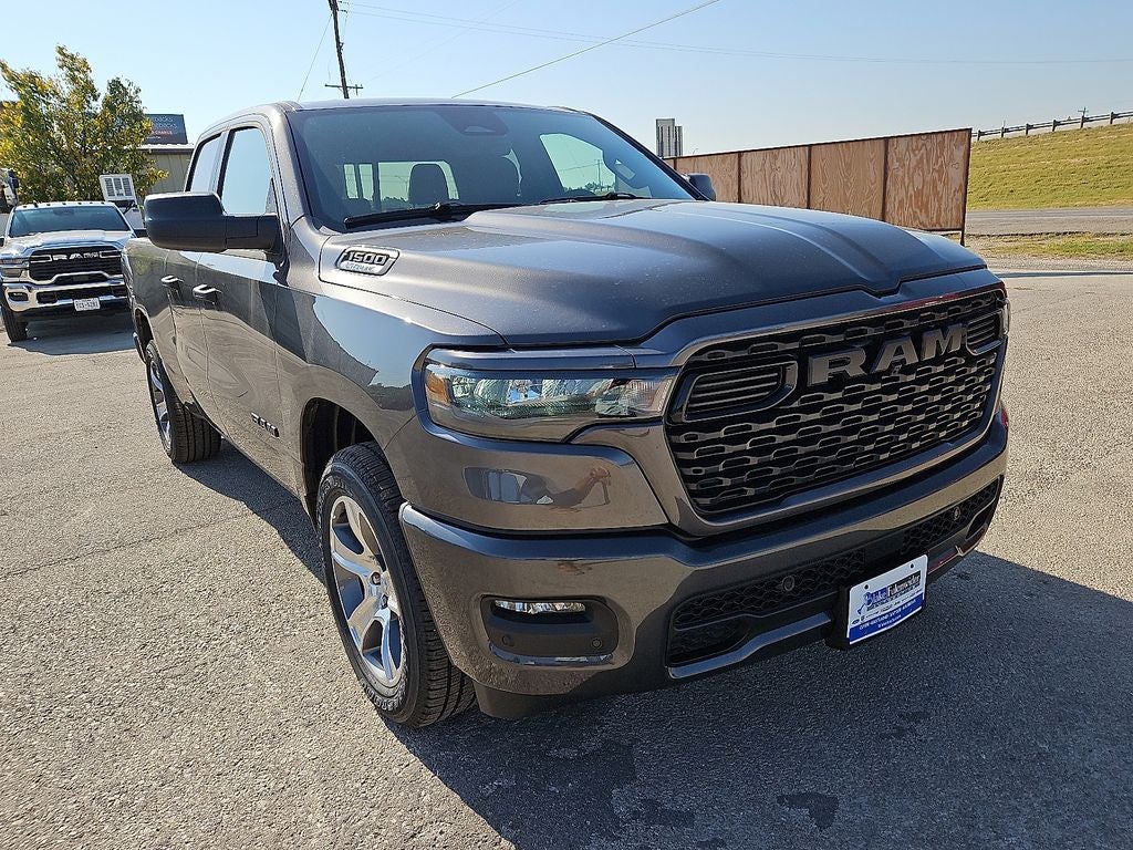 2026 RAM Ram 1500 RAM 1500 EXPRESS QUAD CAB 4X2 6'4' BOX