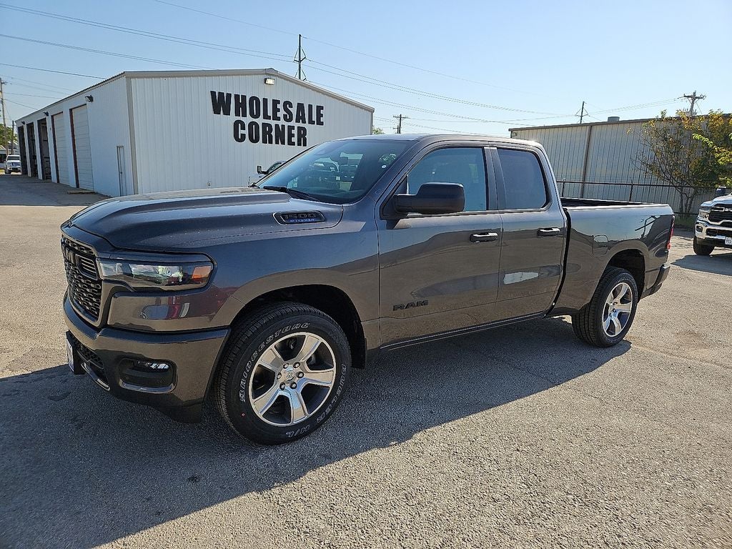 2026 RAM Ram 1500 RAM 1500 EXPRESS QUAD CAB 4X2 6'4' BOX