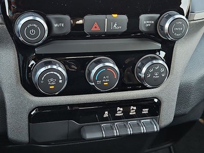 2026 RAM Ram 1500 RAM 1500 EXPRESS QUAD CAB 4X2 6'4' BOX