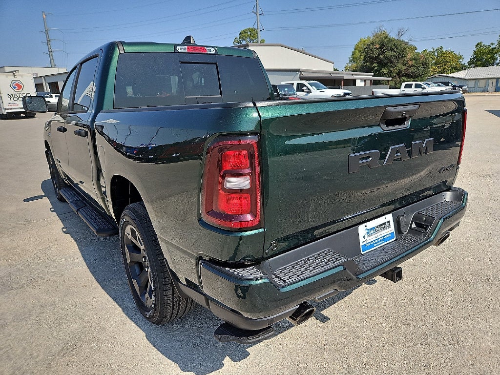 2026 RAM Ram 1500 RAM 1500 EXPRESS CREW CAB 4X4 5'7' BOX