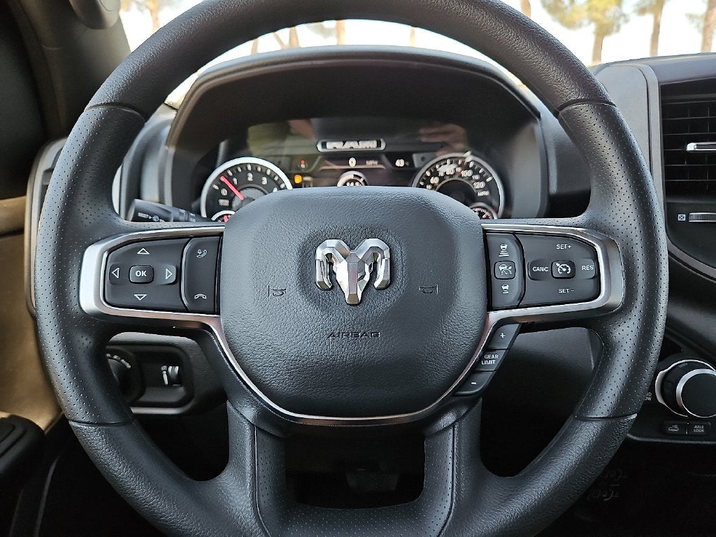 2027 RAM 1500 RAM 1500 WARLOCK CREW CAB 4X4 5'7' BOX