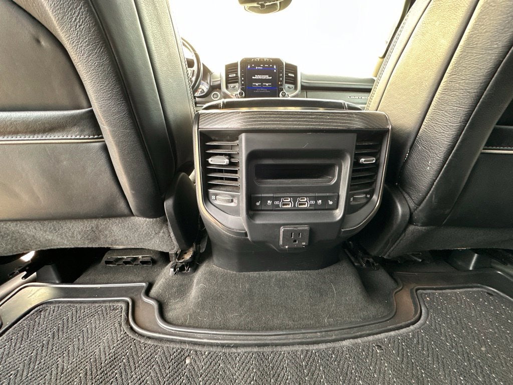 2021 RAM 1500 Limited Crew Cab 4x4 5'7' Box