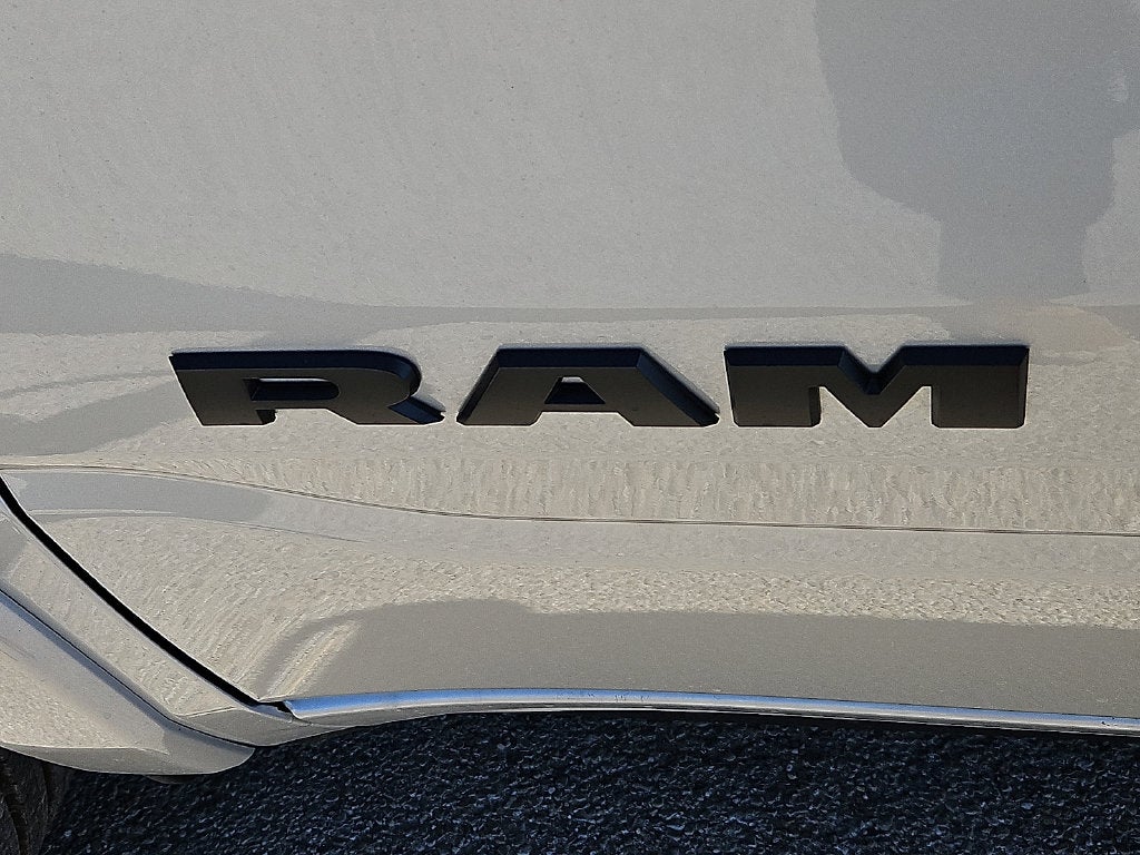 2027 RAM 1500 RAM 1500 LIMITED CREW CAB 4X4 5'7' BOX