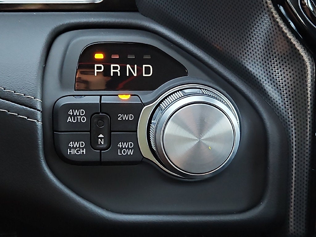 2027 RAM 1500 RAM 1500 LIMITED CREW CAB 4X4 5'7' BOX