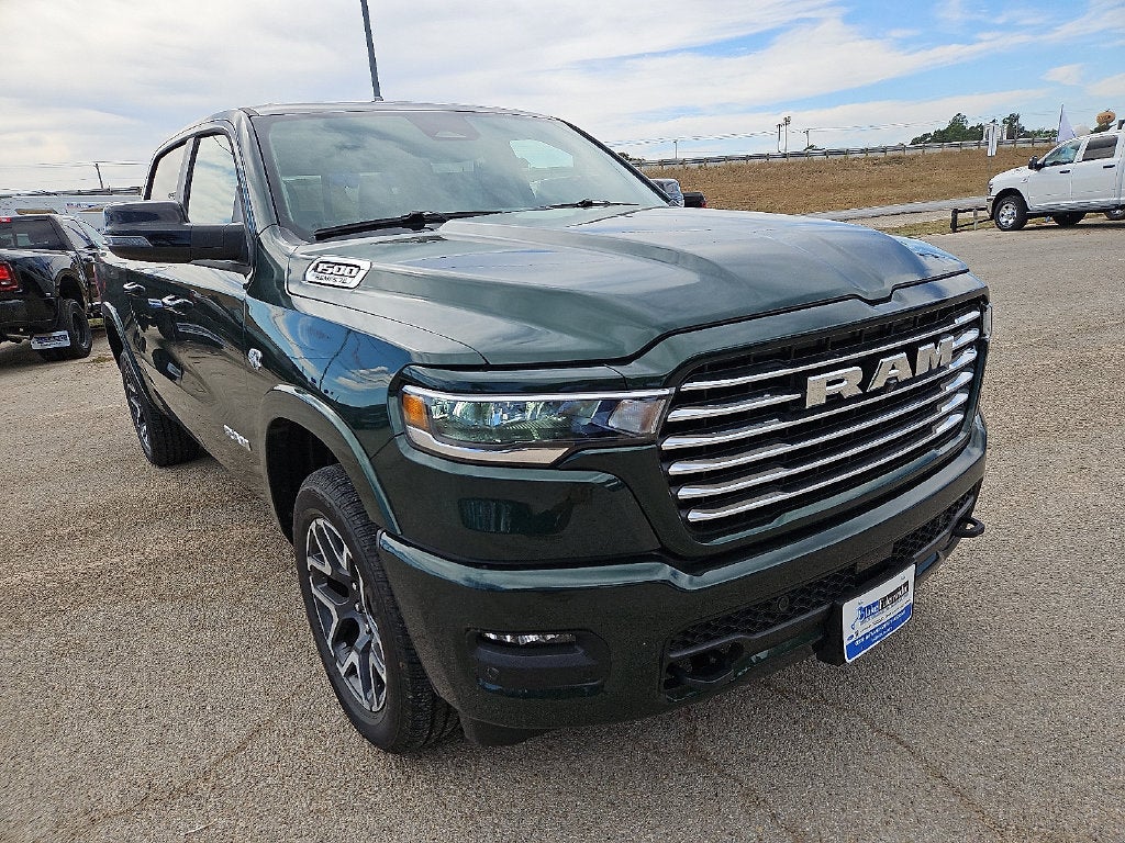 2027 RAM 1500 RAM 1500 LARAMIE CREW CAB 4X4 5'7' BOX