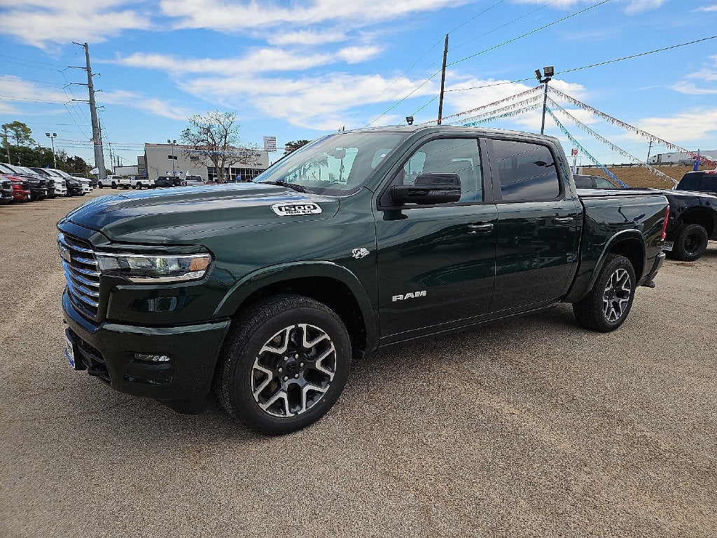 2027 RAM 1500 RAM 1500 LARAMIE CREW CAB 4X4 5'7' BOX