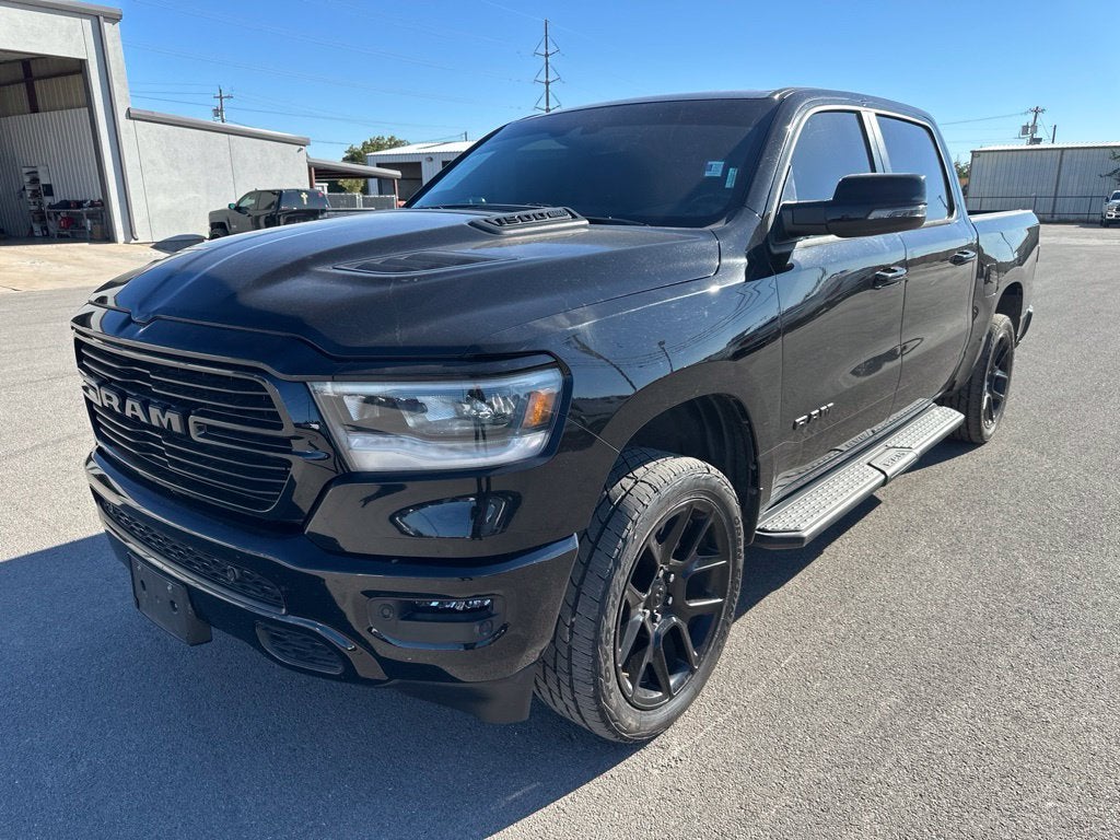 2023 RAM 1500 Laramie Crew Cab 4x4 5'7' Box