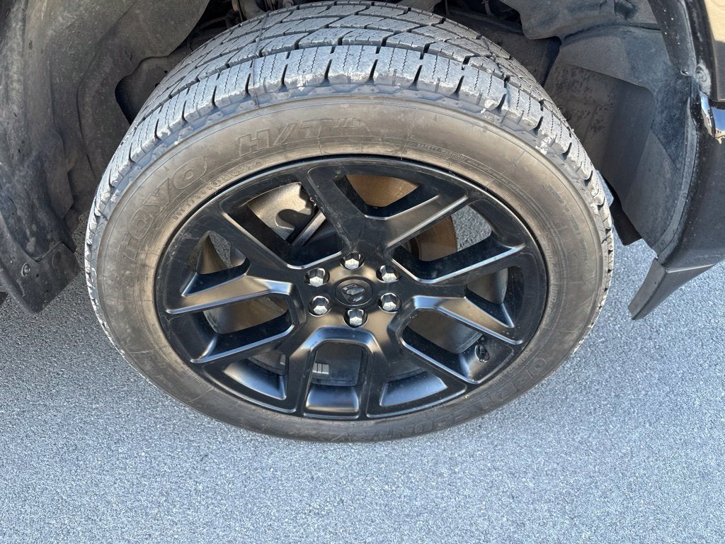 2023 RAM 1500 Laramie Crew Cab 4x4 5'7' Box