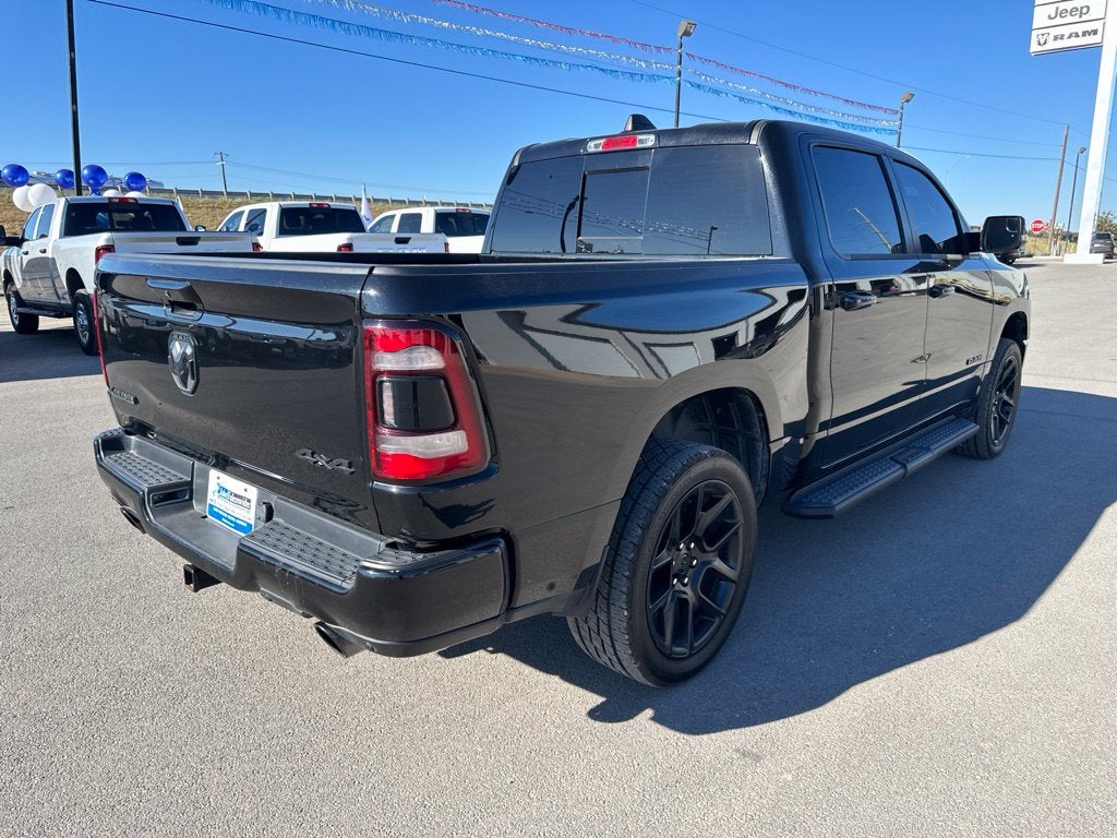 2023 RAM 1500 Laramie Crew Cab 4x4 5'7' Box