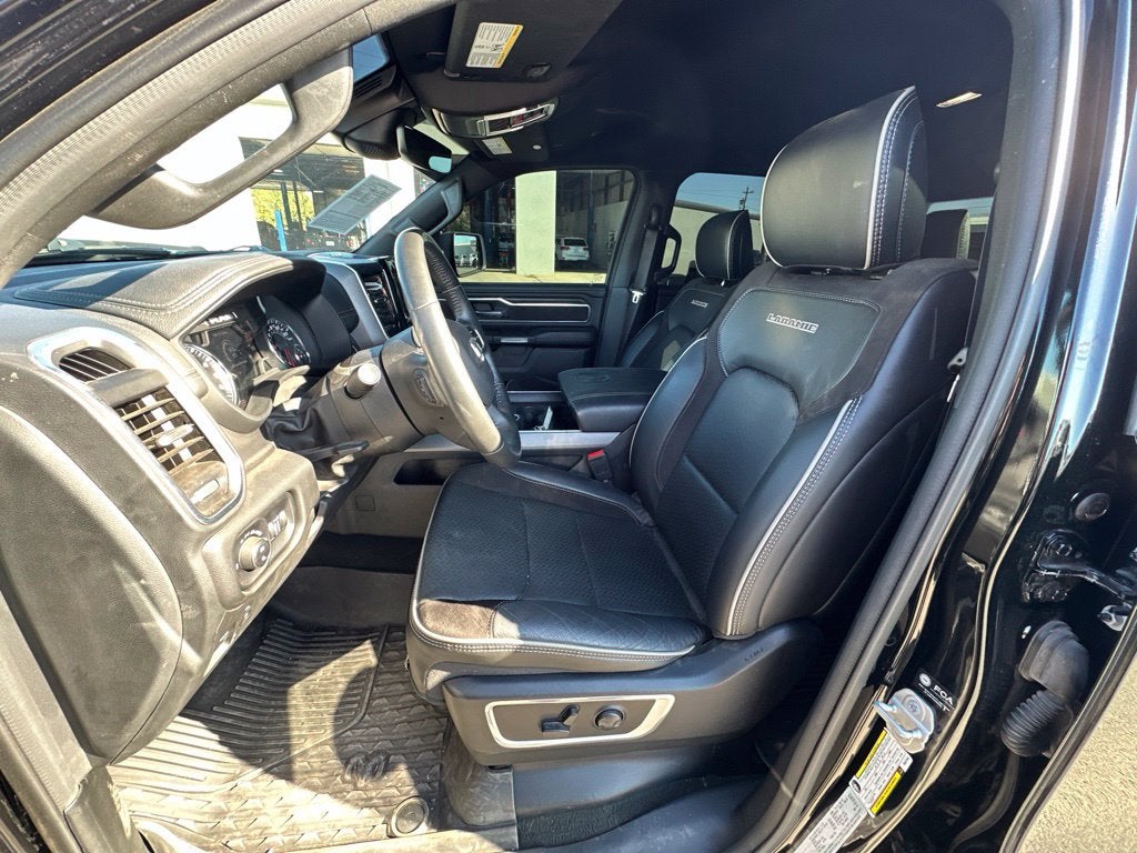 2023 RAM 1500 Laramie Crew Cab 4x4 5'7' Box