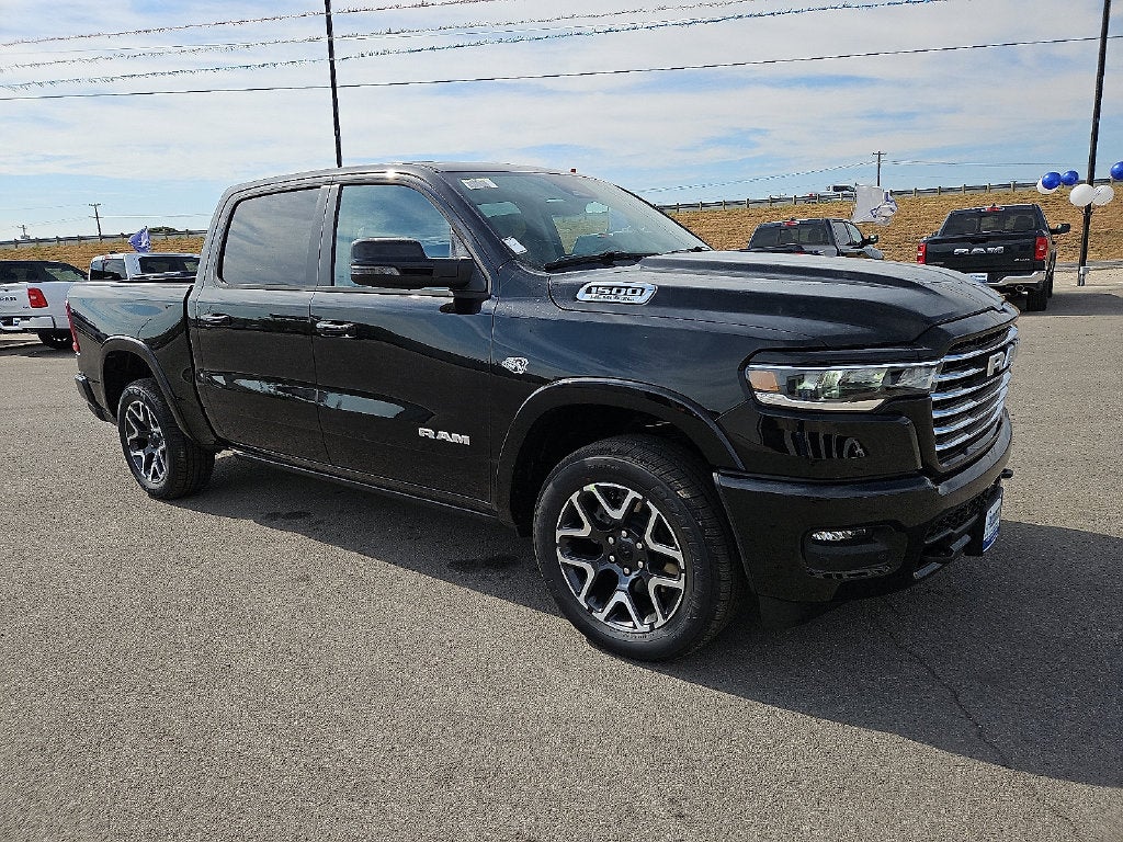 2027 RAM 1500 RAM 1500 LARAMIE CREW CAB 4X4 5'7' BOX