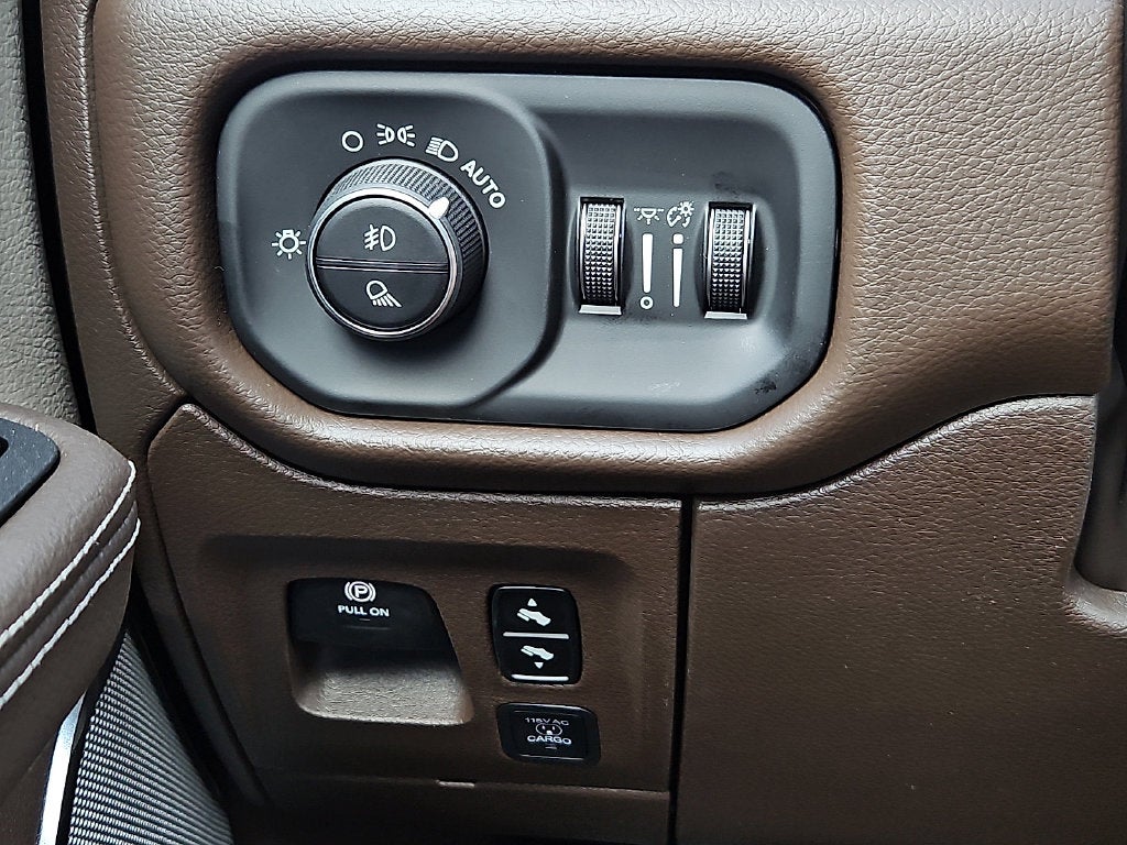 2027 RAM 1500 RAM 1500 LARAMIE CREW CAB 4X4 5'7' BOX