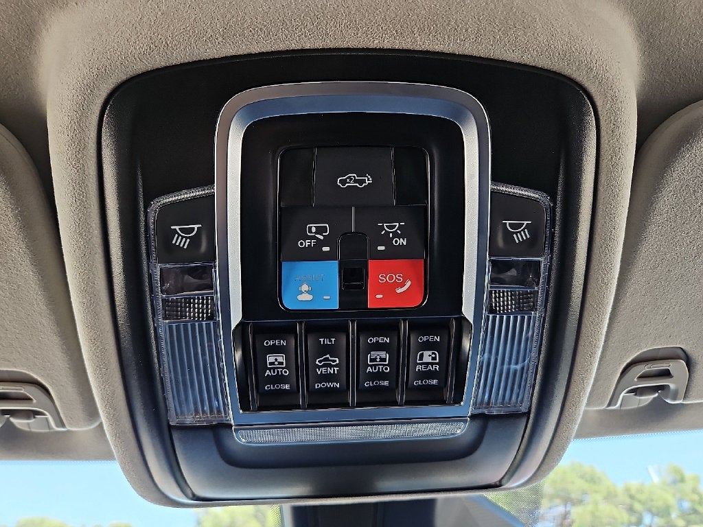 2027 RAM 1500 RAM 1500 TUNGSTEN CREW CAB 4X4 5'7' BOX