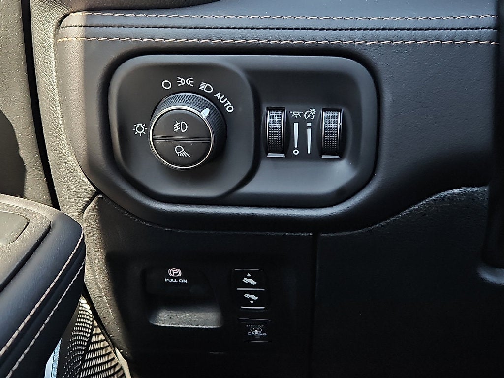 2027 RAM 1500 RAM 1500 TUNGSTEN CREW CAB 4X4 5'7' BOX