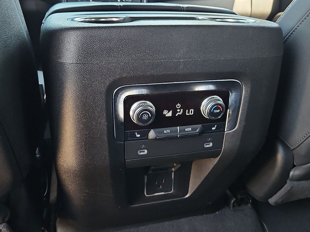 2024 GMC Yukon 4WD AT4