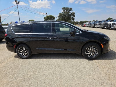 2027 Chrysler Pacifica PACIFICA LIMITED AWD