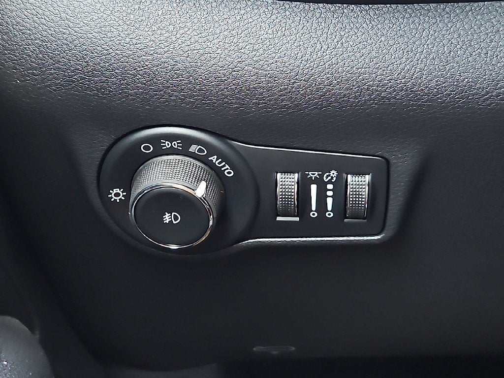 2027 Jeep Compass COMPASS LATITUDE ALTITUDE 4X4