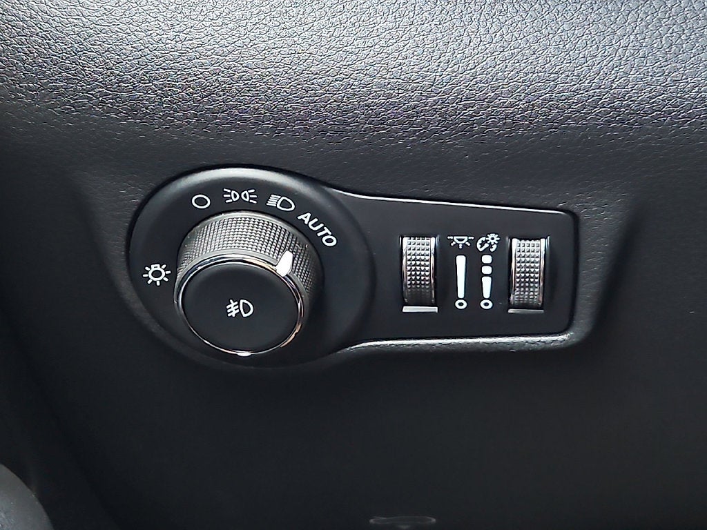2027 Jeep Compass COMPASS LATITUDE ALTITUDE 4X4