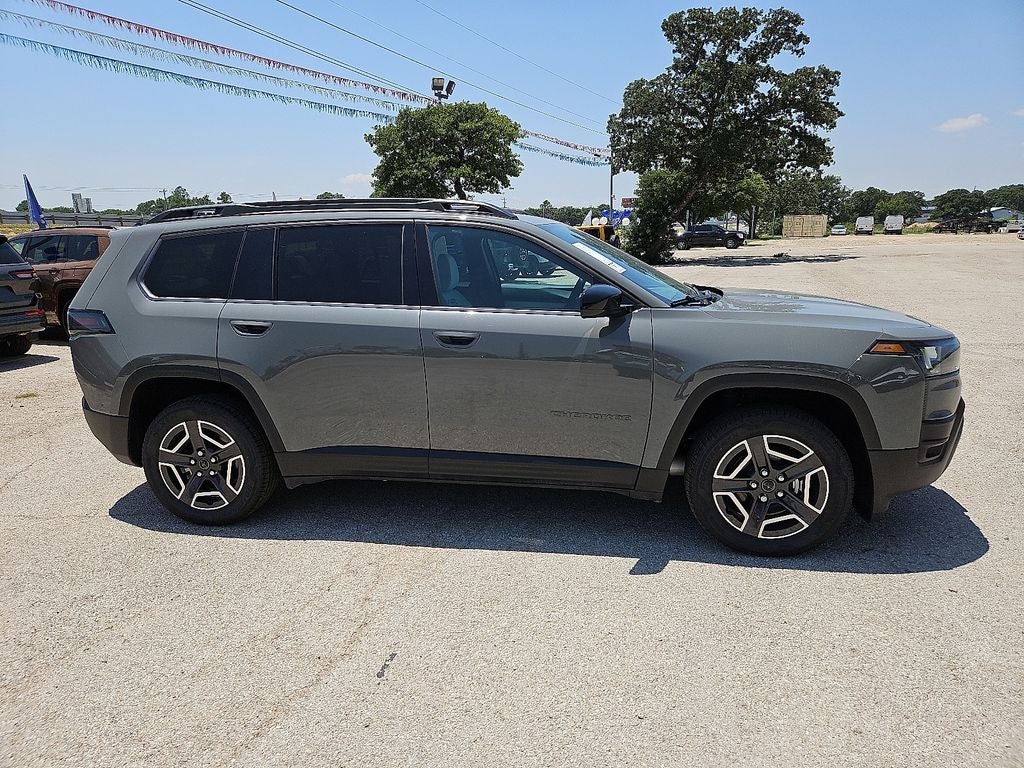 2026 Jeep Cherokee CHEROKEE LAREDO 4X4