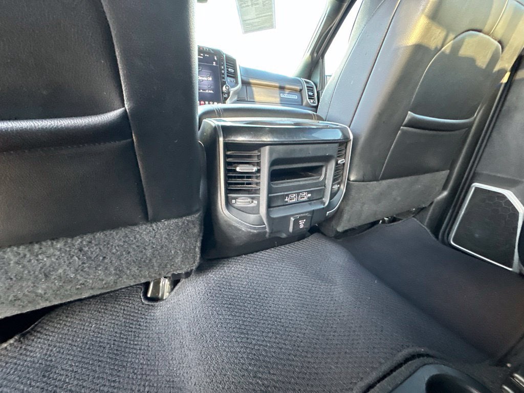 2019 RAM 3500 Laramie Crew Cab 4x4 6'4' Box