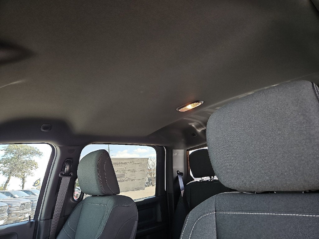 2027 RAM 3500 RAM 3500 TRADESMAN CREW CAB 4X4 8' BOX
